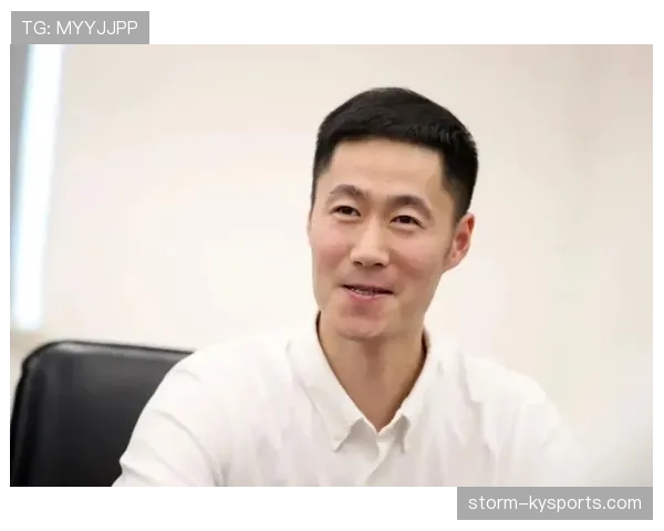 王励勤这画风,赛场猛到像战士,日常奢到像富二代,看得我都要省着吃泡面了 王励勤这画风,赛场猛到像战士,日常奢到像富二代,看得我都要省着吃泡面了